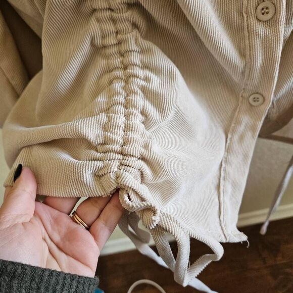 PrettyLittleThing Ruched Drawstring Shirt Dress - Picture 3 of 7